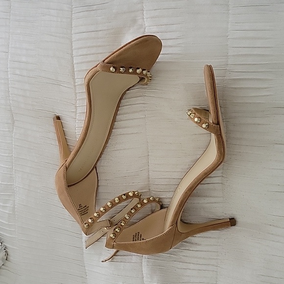 Marc Fisher ankle strap shoe - Picture 3 of 4